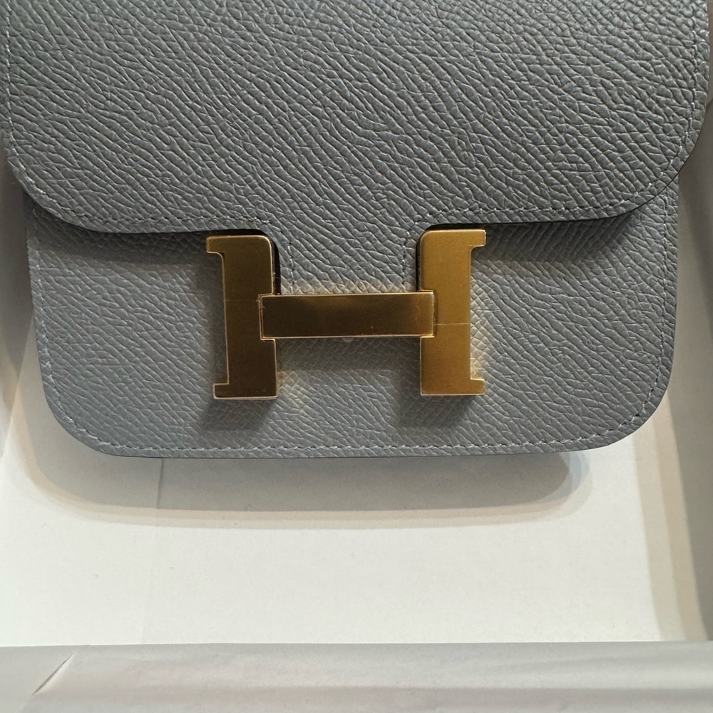 Hermes(GRIS PATINA) Constance Slim wallet/clutch/crossbody
NWT’s
NEW IN BOX
314